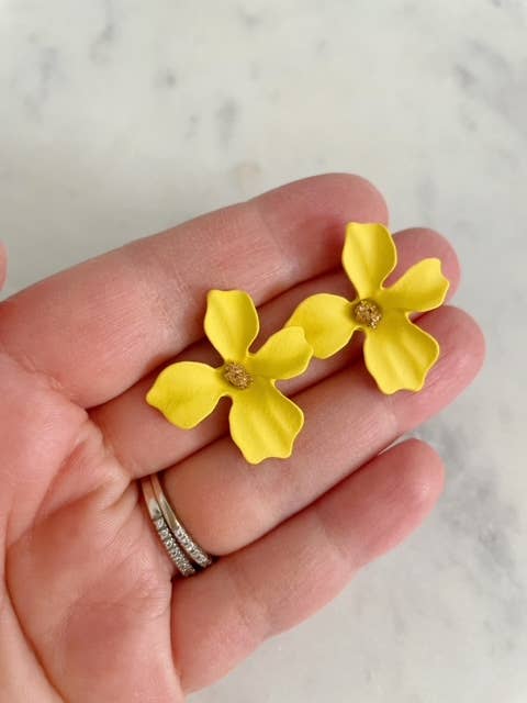 Flower Stud Earrings: Green