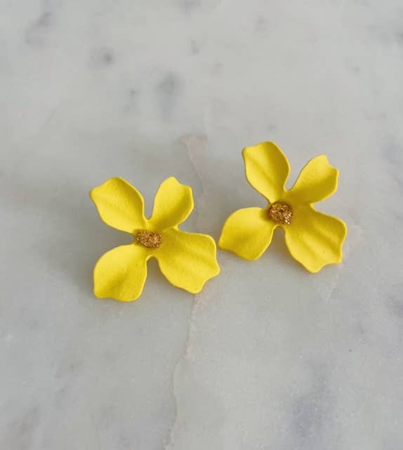 Flower Stud Earrings: Blush