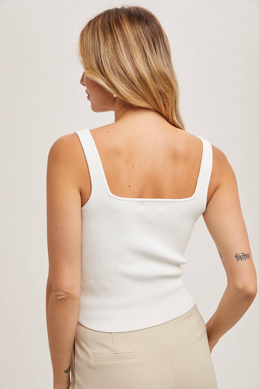 ESSENTIAL RIBBED TANK: SAND