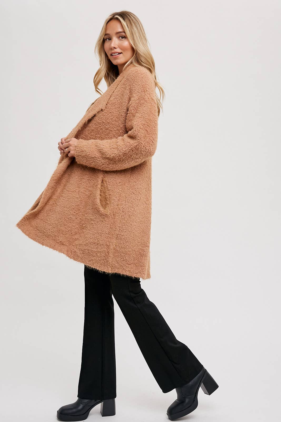 SOFT FUZZY DRAPE FRONT CARDIGAN: MUSHROOM