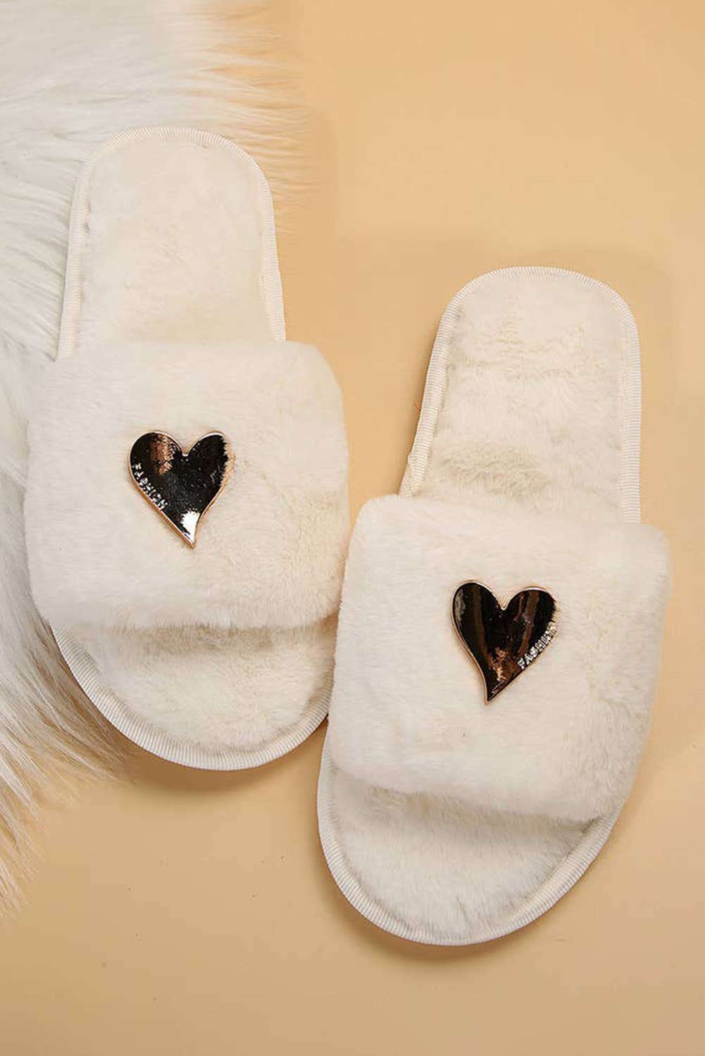 Heart Shape Buckle Decor Open Toe Plush Slippers: Parchment