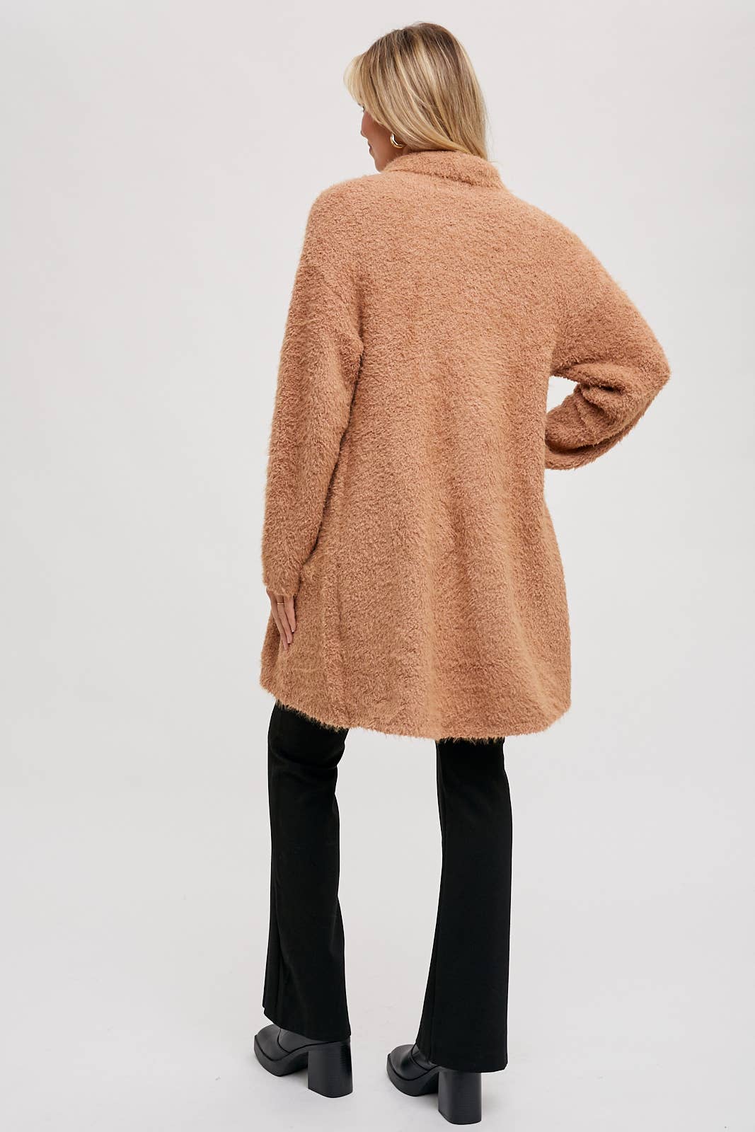 SOFT FUZZY DRAPE FRONT CARDIGAN: MUSHROOM